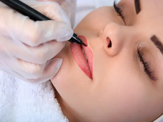 آرایش دائم در تبریز؛ ترکیب ماندگاری و زیبایی طبیعی