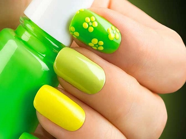 آرایشگاه زنانه با نمونه کار حرفه ای