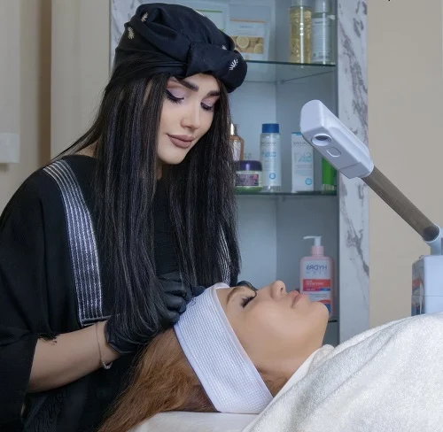 خدمات تخصصی فیشال و پاکسازی پوست صاحبی (سالن زیبایی دلارام) ارائه دهنده خدمات تخصصی فیشال و پاکسازی پوست
